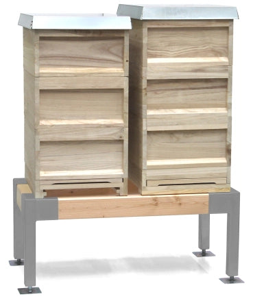 Verstelbare kaststandaard met verzinkte voeten en houten draagbalken met kasten